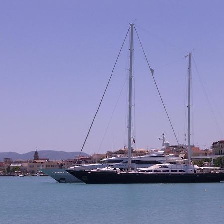 Villa Kapnisi Vasilikos  Luaran gambar
