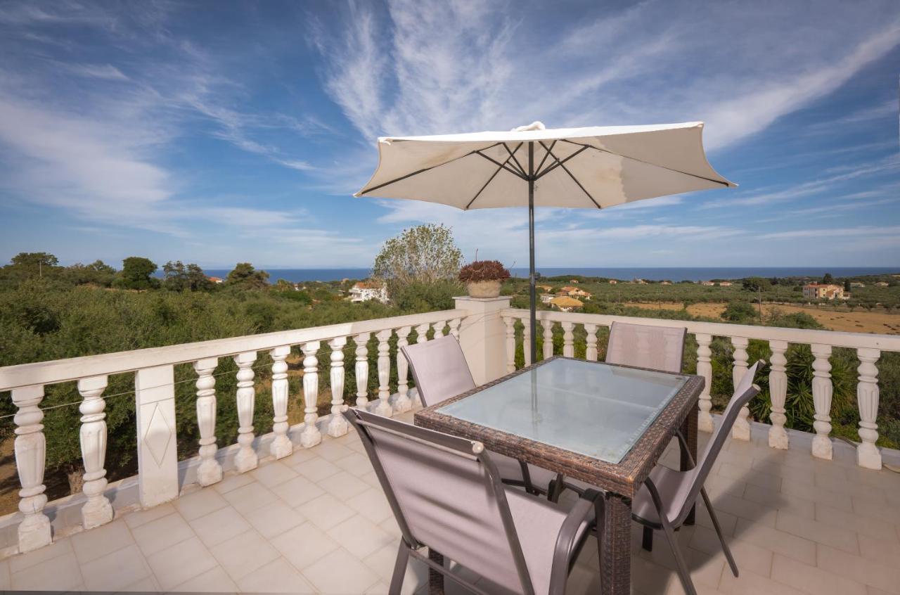 Villa Kapnisi Vasilikos  Luaran gambar