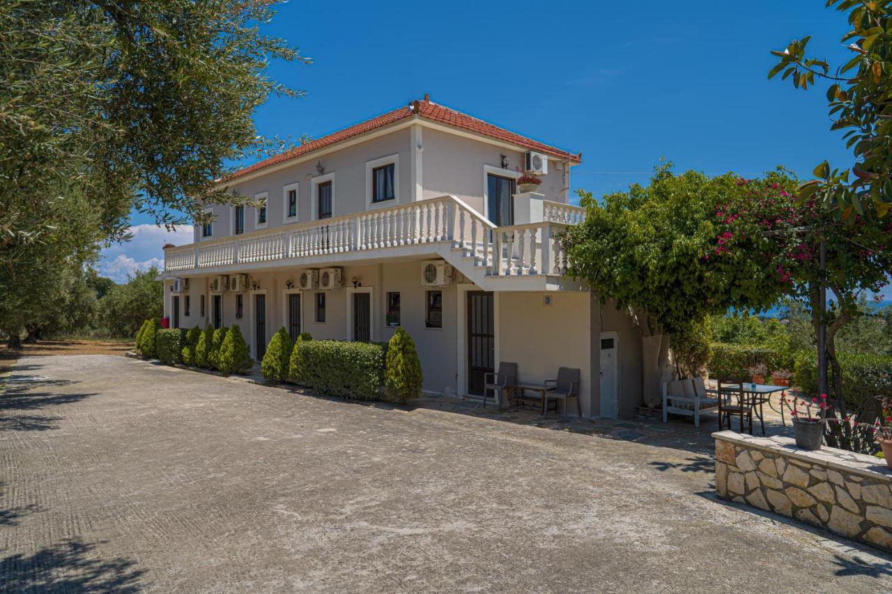 Villa Kapnisi Vasilikos  Luaran gambar