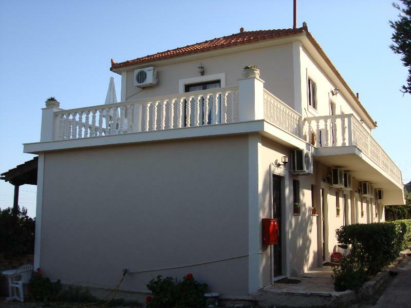 Villa Kapnisi Vasilikos  Luaran gambar